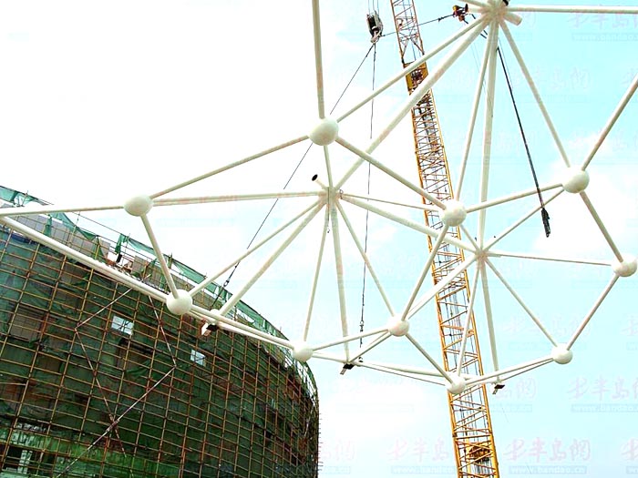 塔城体育馆网架安装